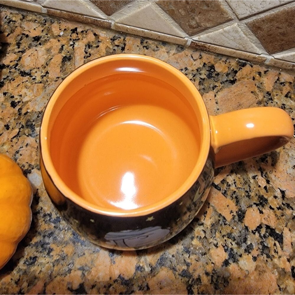 Peanuts Halloween 2021 Coffee Mug Charlie Brown Costume  black orange cup * - Picture 6 of 7